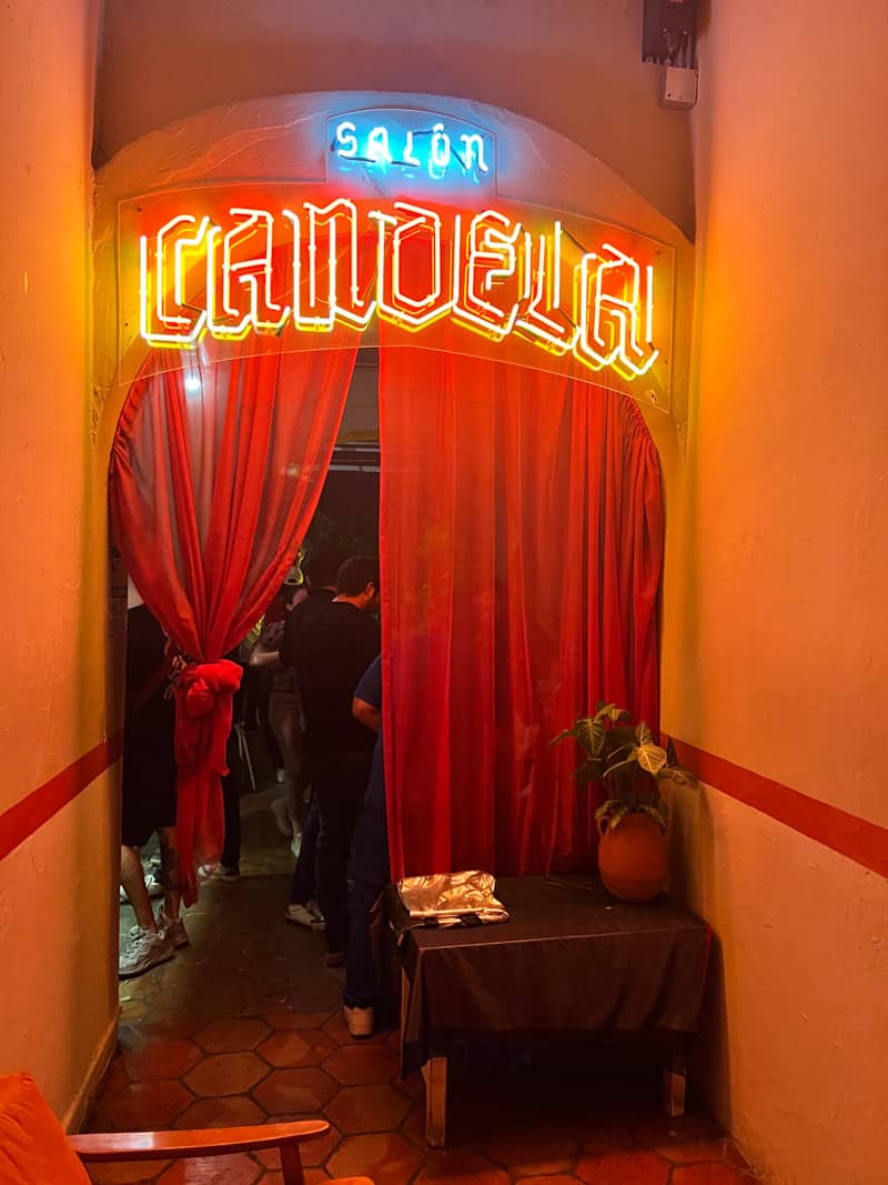 Salon Candela Bar in Zapopan, Jalisco