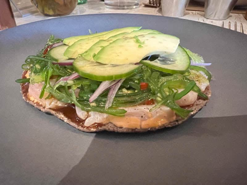 Legendary callo de hacha tostada at Erizo Baja Chapultepec.