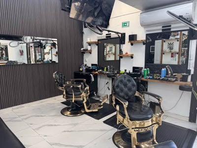 Fancy barber chairs at Caesar's